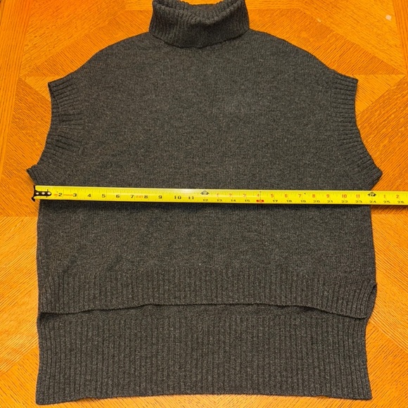 BCBGMaxAzria Kasia Gray Wool & Cashmere Turtleneck Sweater Extra Small/Small - Picture 6 of 6